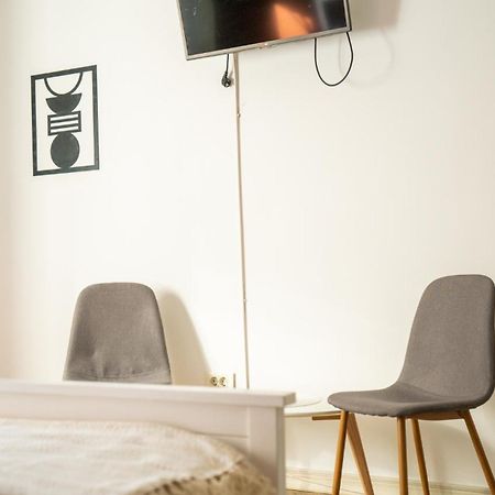 Cozy Studio Universitate Bucharest Exterior photo